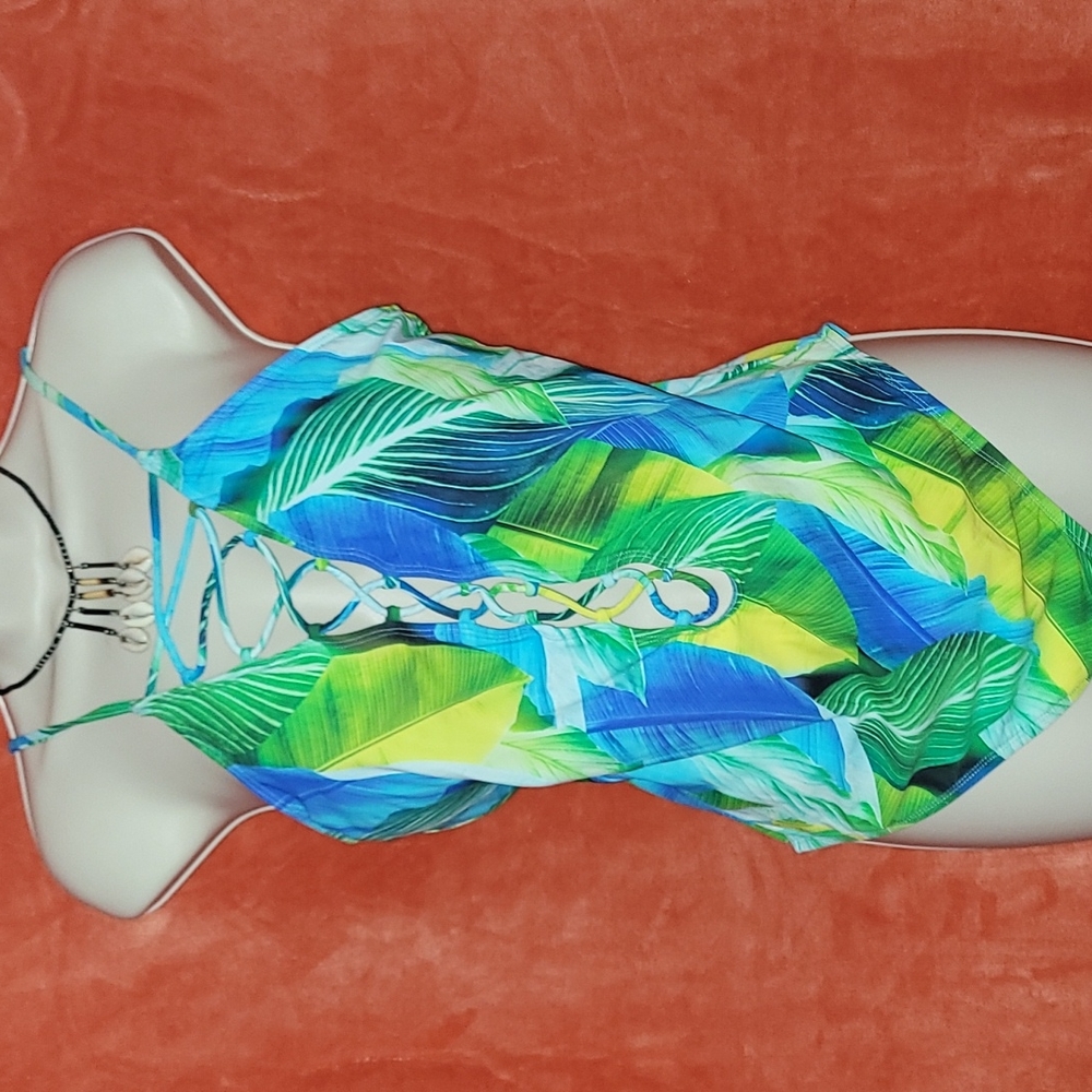 NWOT Flora One Piece Swimsuit